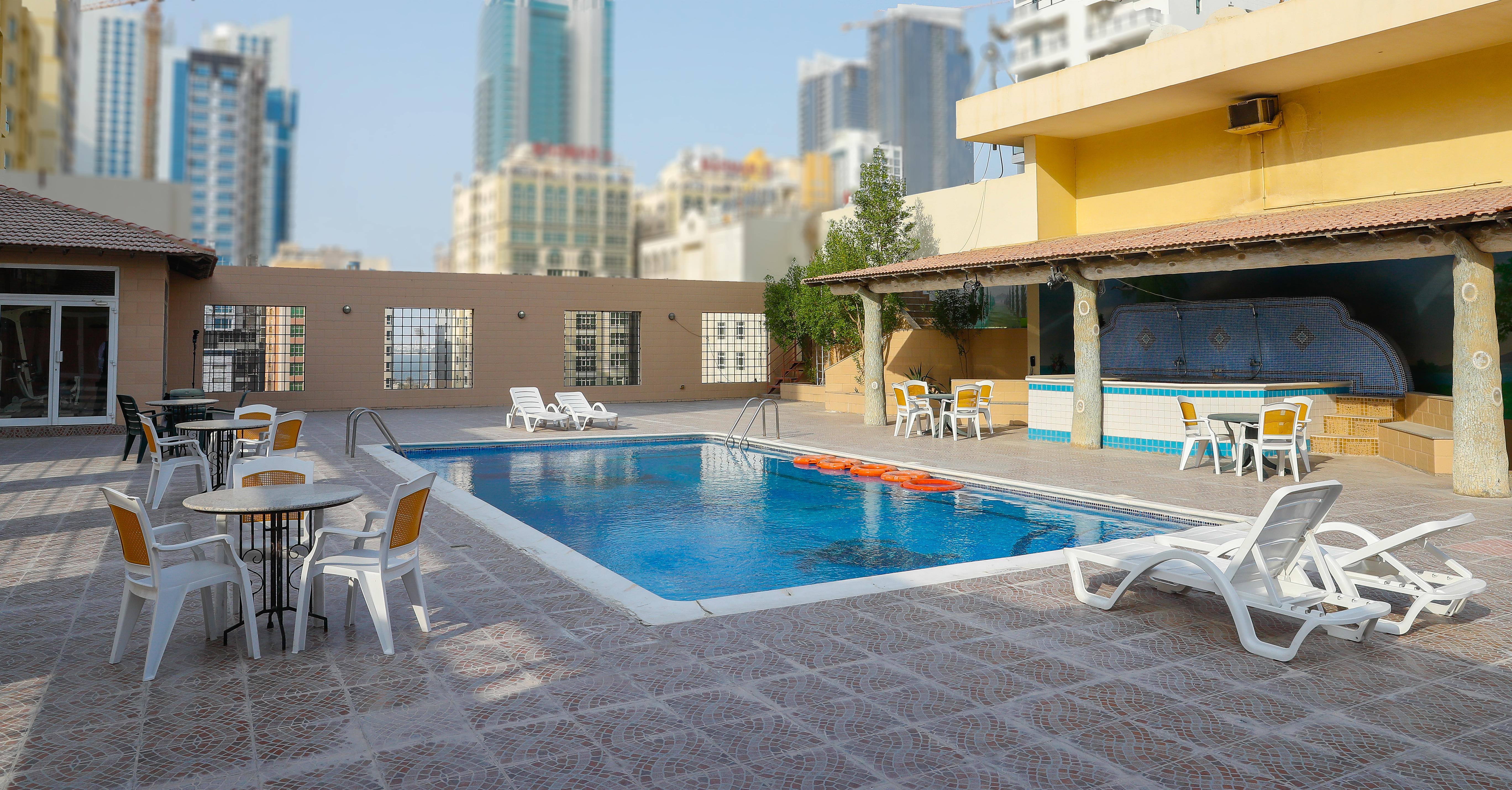 Taj Plaza Hotel Al-Manamah Bagian luar foto