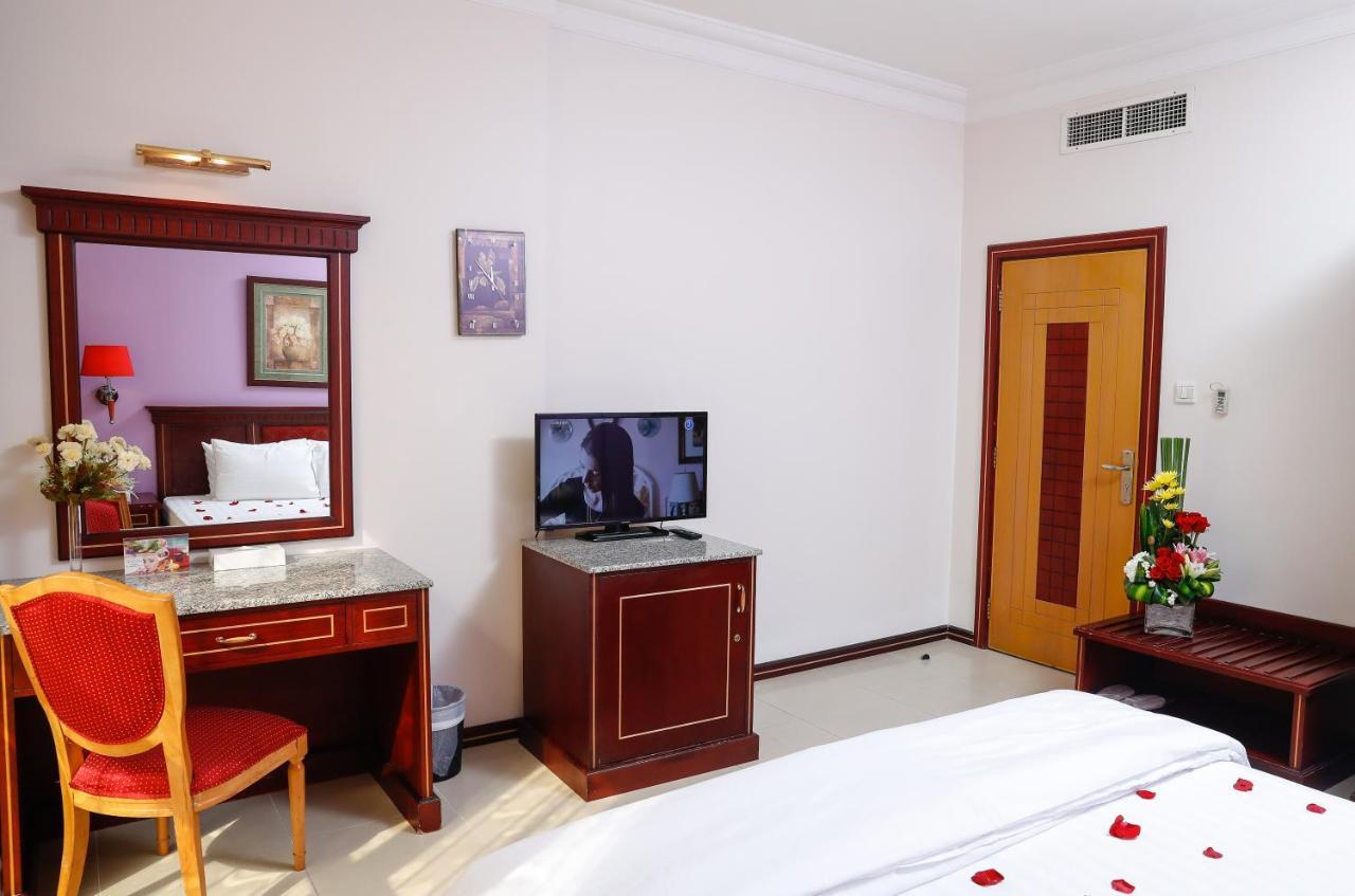 Taj Plaza Hotel Al-Manamah Bagian luar foto